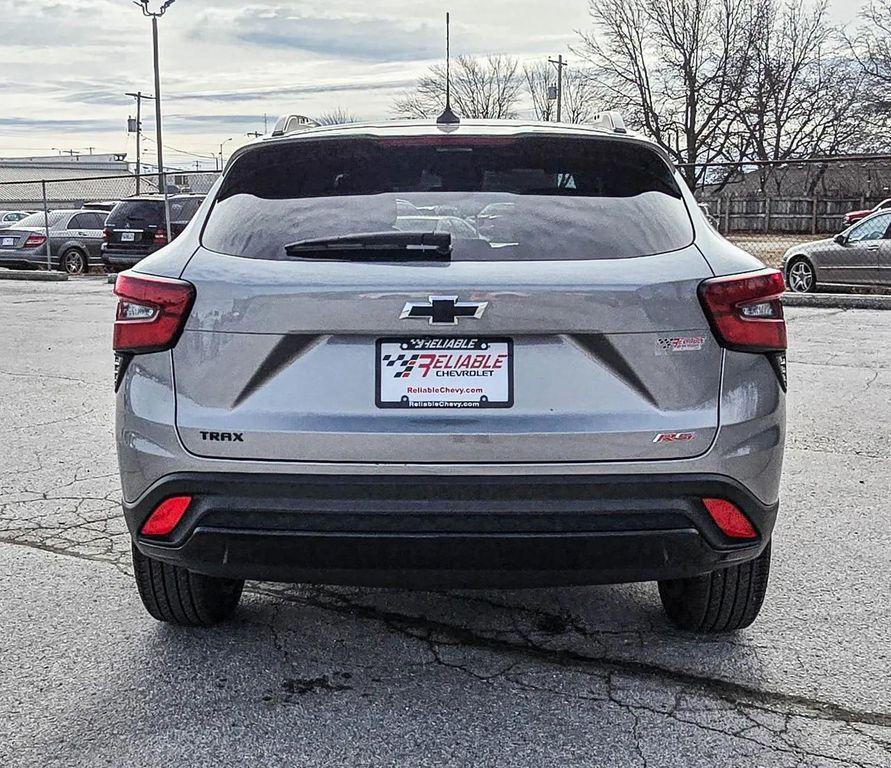 used 2024 Chevrolet Trax car, priced at $23,996