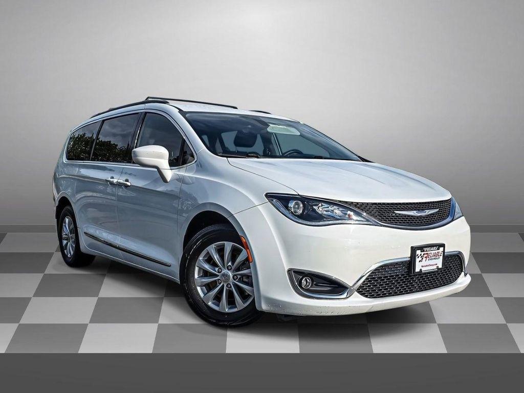 used 2017 Chrysler Pacifica car, priced at $13,378