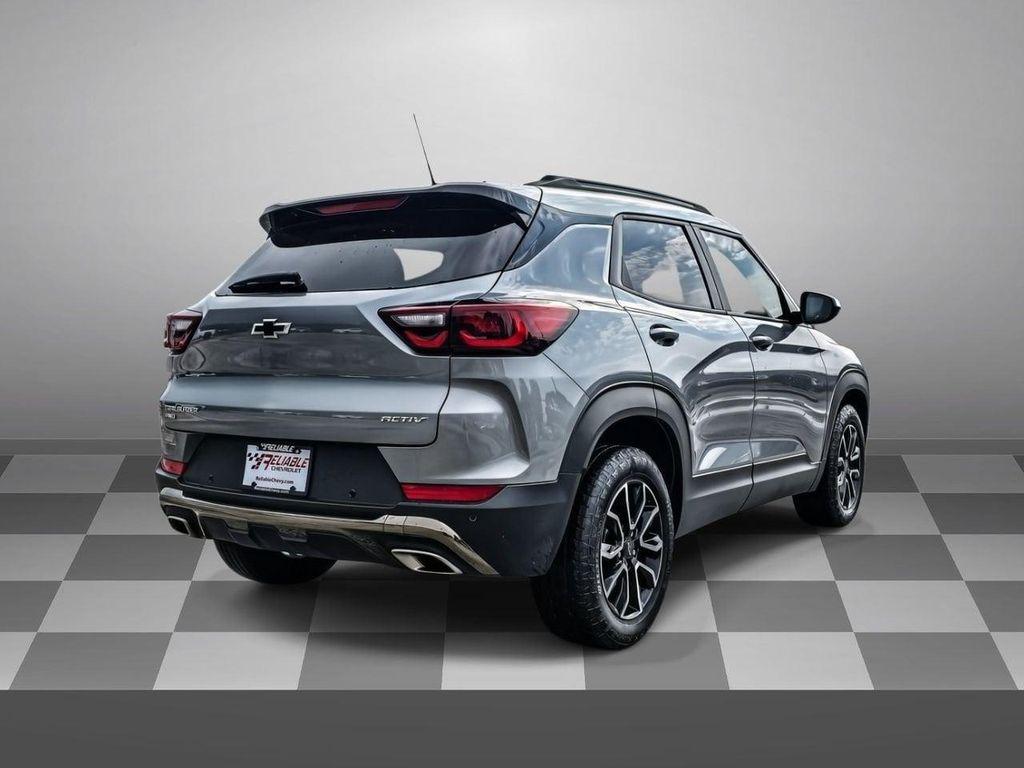 used 2025 Chevrolet TrailBlazer car, priced at $27,100