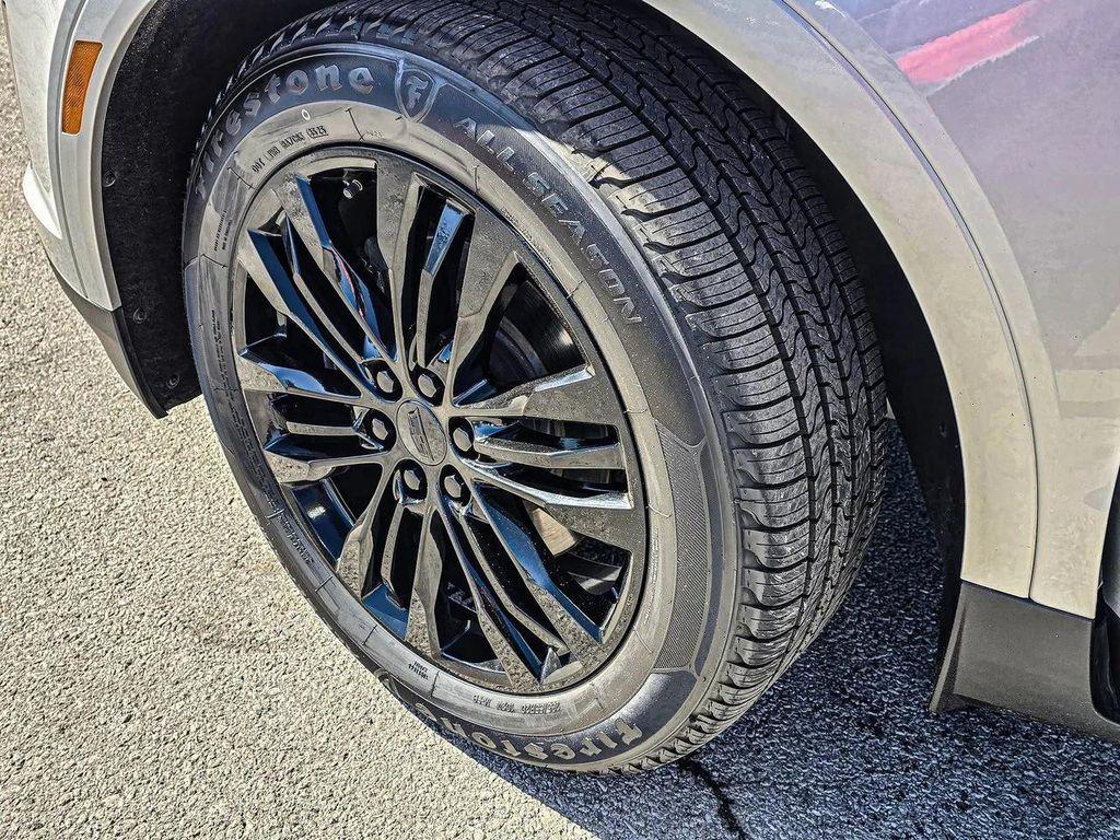 used 2019 Cadillac XT5 car, priced at $22,996