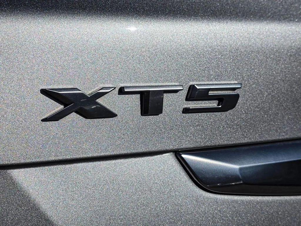 used 2019 Cadillac XT5 car, priced at $22,996