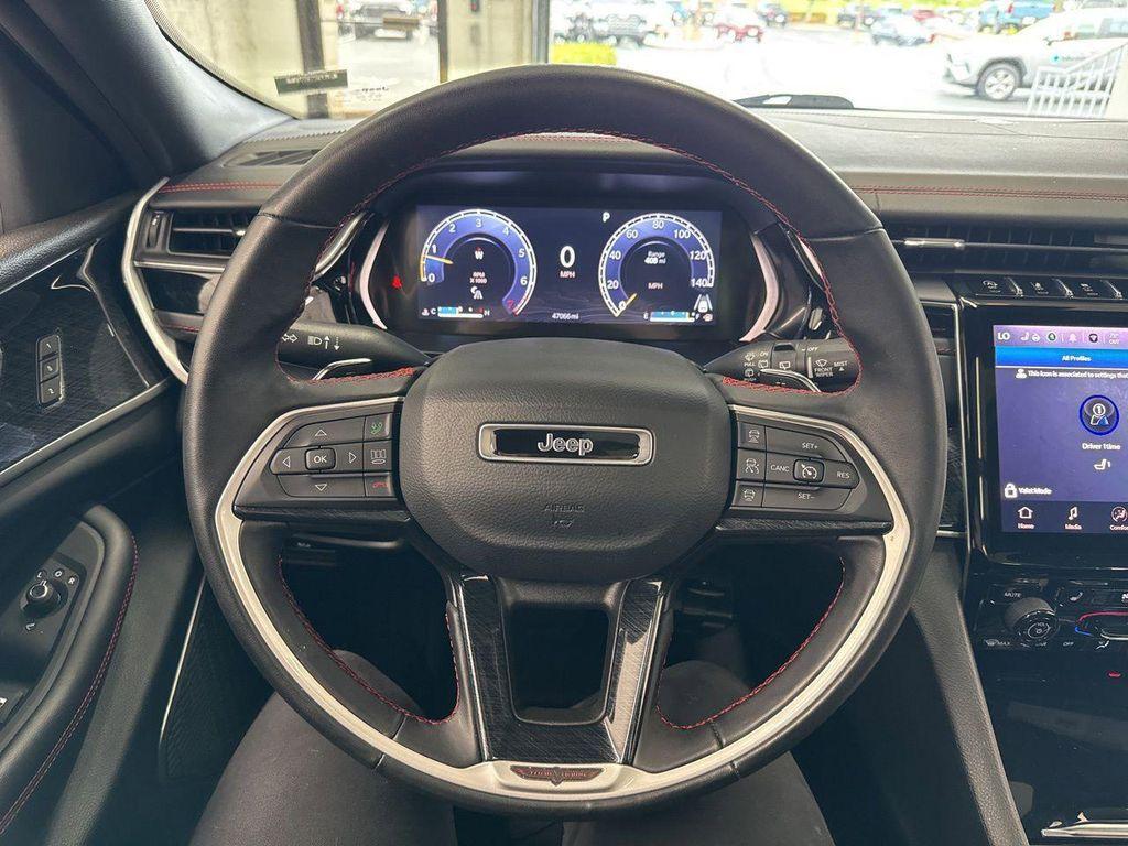 used 2022 Jeep Grand Cherokee car, priced at $32,398