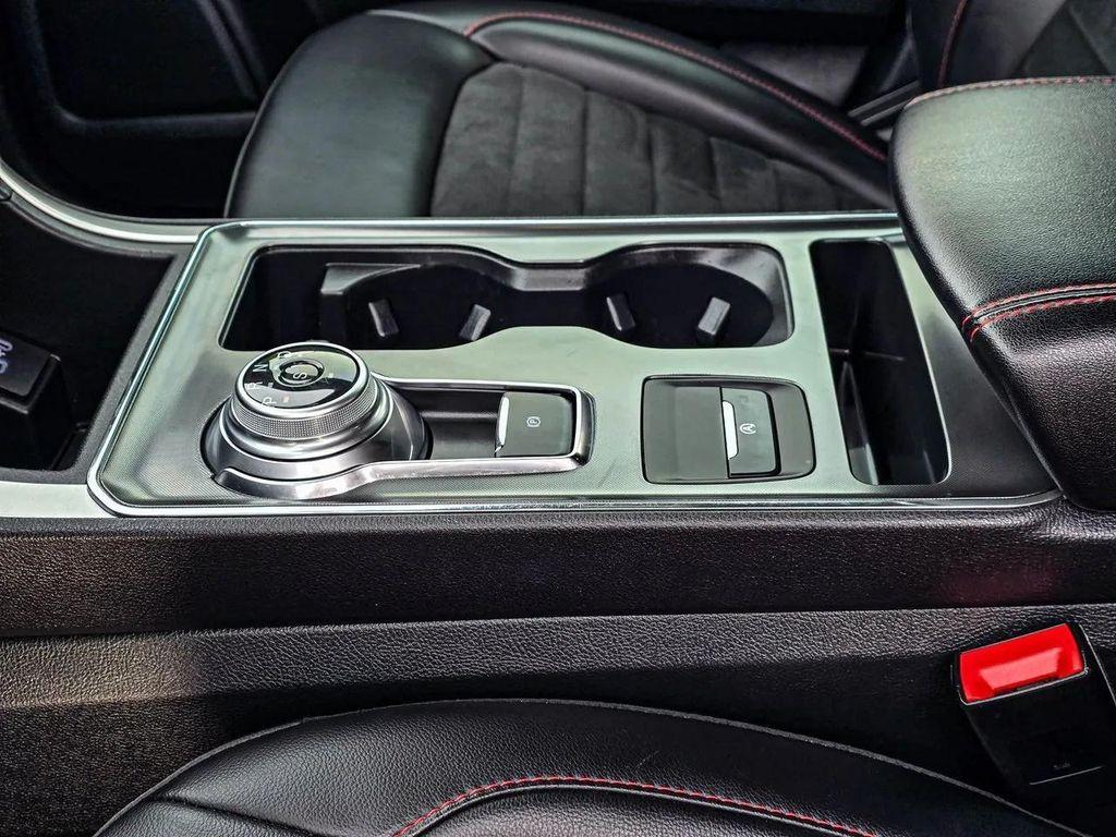 used 2024 Ford Edge car, priced at $29,996