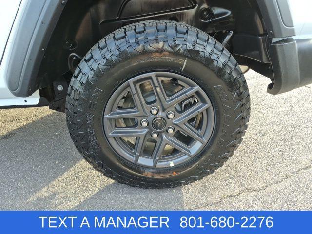 new 2026 Jeep Wrangler car, priced at $51,542