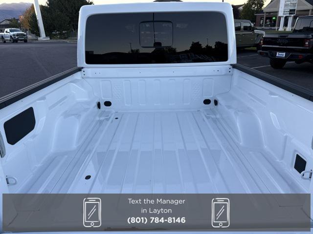 new 2025 Jeep Gladiator car, priced at $41,057