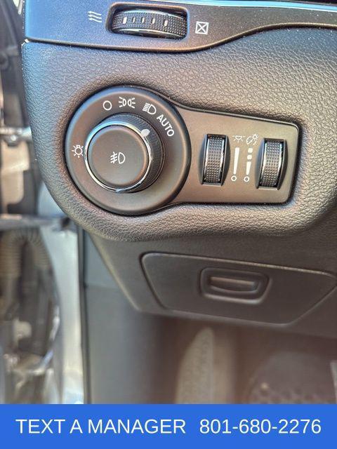 used 2019 Jeep Cherokee car, priced at $16,250