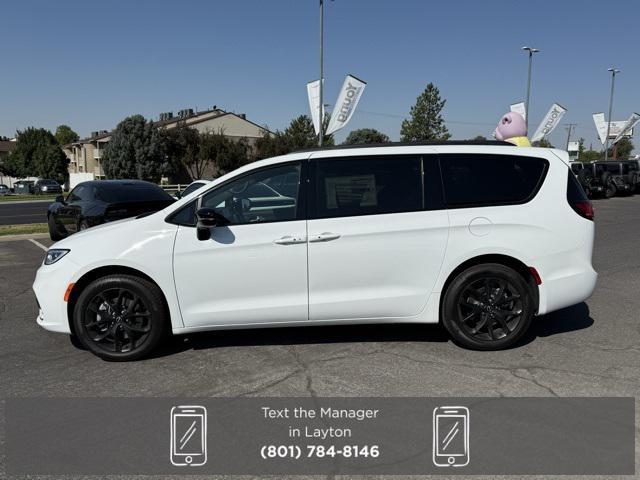new 2025 Chrysler Pacifica car, priced at $47,339