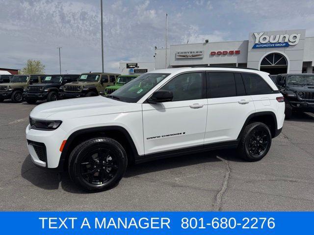 new 2026 Jeep Grand Cherokee car, priced at $41,927