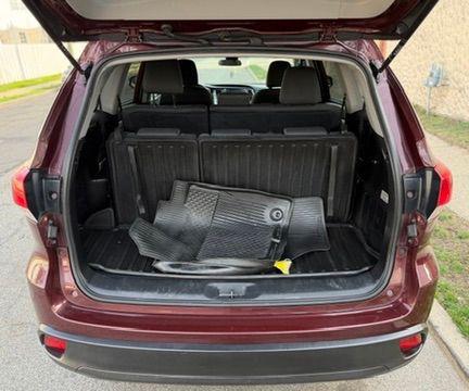 used 2019 Toyota Highlander car, priced at $18,095