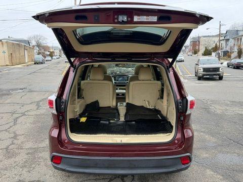 used 2016 Toyota Highlander car, priced at $21,292