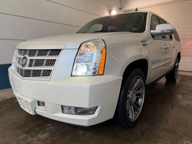 used 2013 Cadillac Escalade ESV car, priced at $8,995