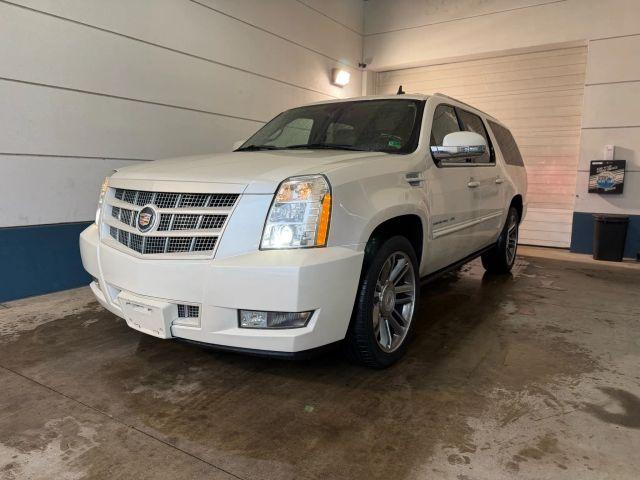 used 2013 Cadillac Escalade ESV car, priced at $8,995