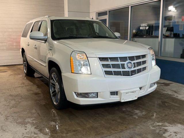 used 2013 Cadillac Escalade ESV car, priced at $8,995