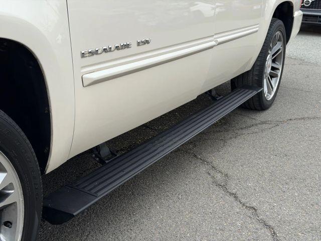 used 2013 Cadillac Escalade ESV car, priced at $8,995