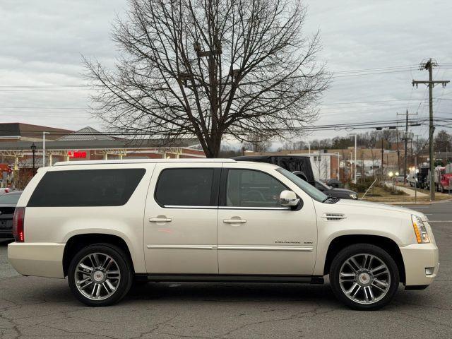 used 2013 Cadillac Escalade ESV car, priced at $8,995