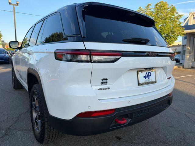 used 2022 Jeep Grand Cherokee car, priced at $34,995