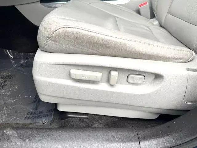 used 2014 Acura MDX car, priced at $10,395