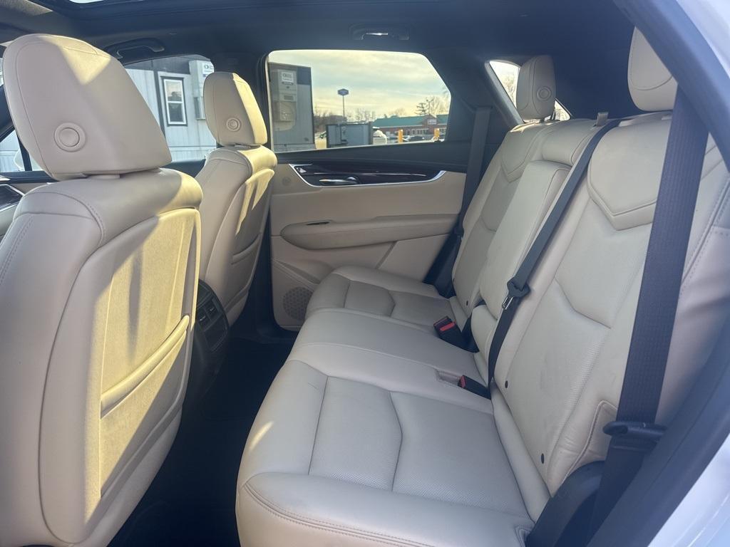 used 2017 Cadillac XT5 car, priced at $15,995