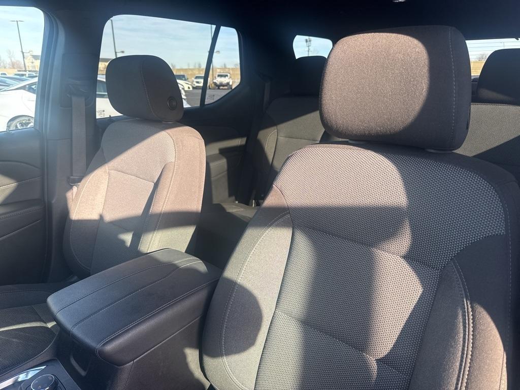 used 2023 Chevrolet Traverse car, priced at $23,500