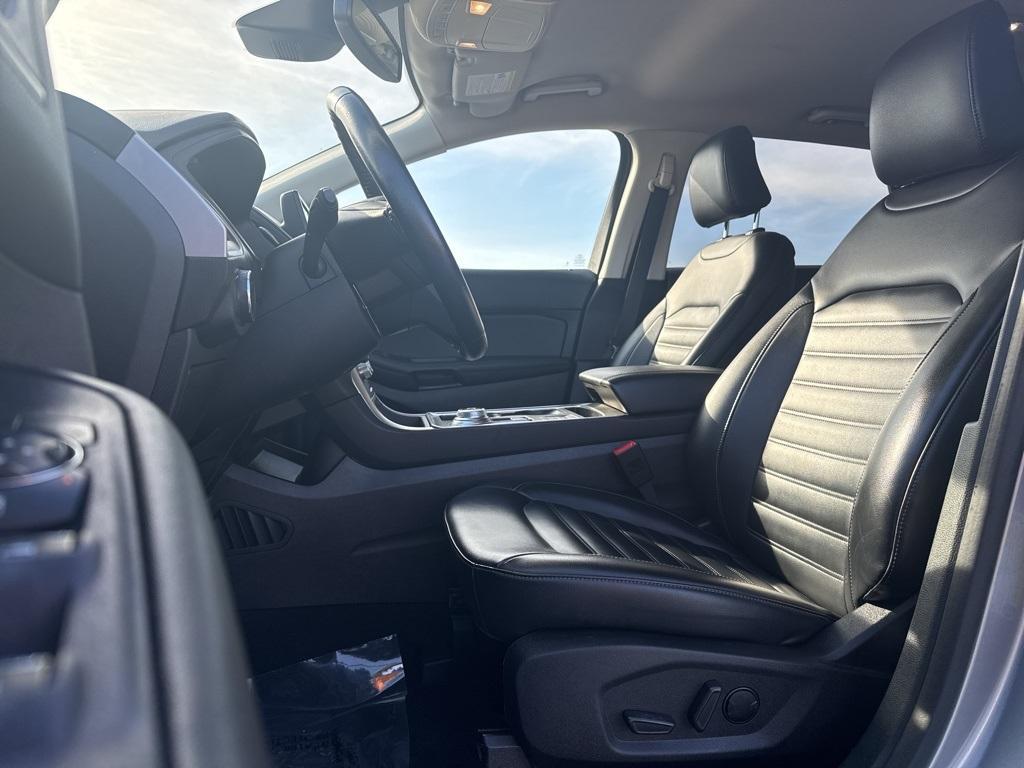 used 2022 Ford Edge car, priced at $20,995