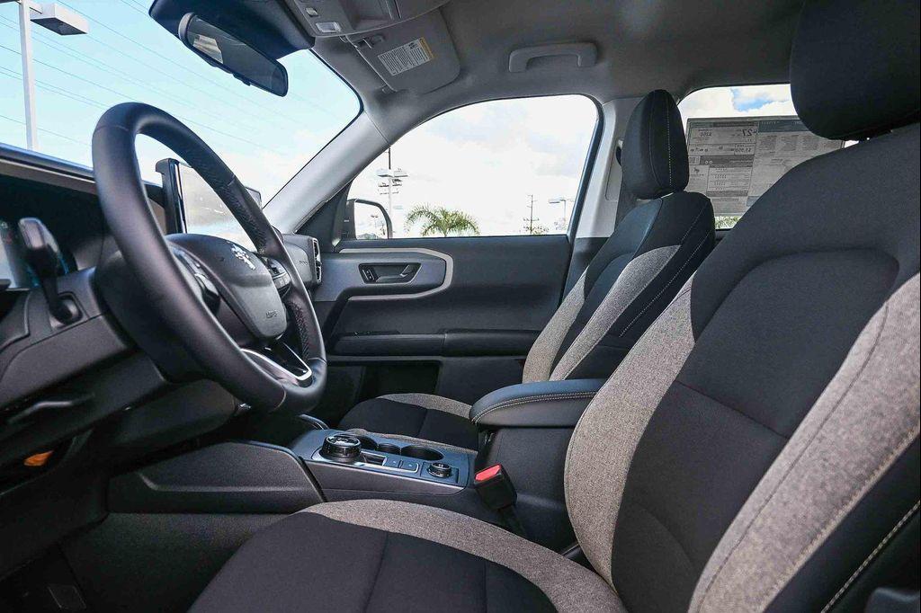 new 2025 Ford Bronco Sport car, priced at $35,935