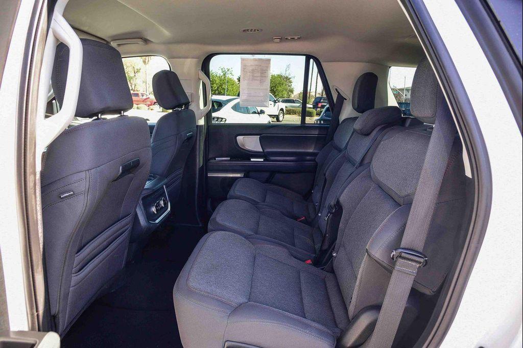 used 2025 Ford Expedition car, priced at $59,991