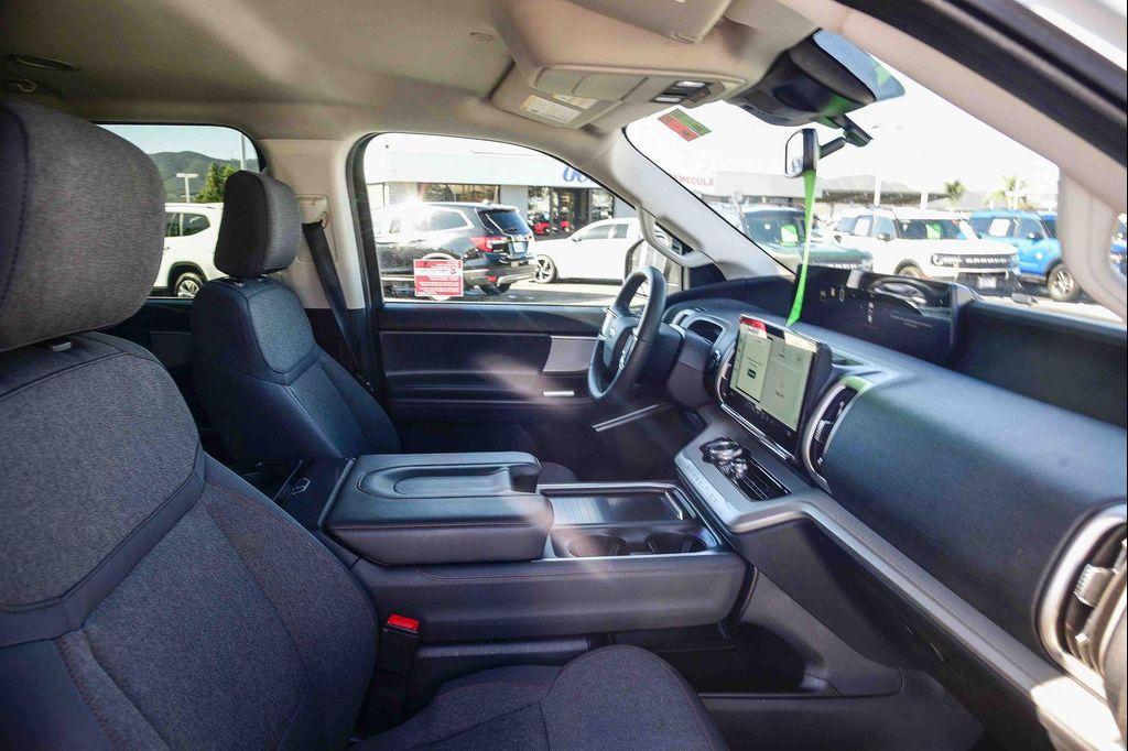 used 2025 Ford Expedition car, priced at $59,991