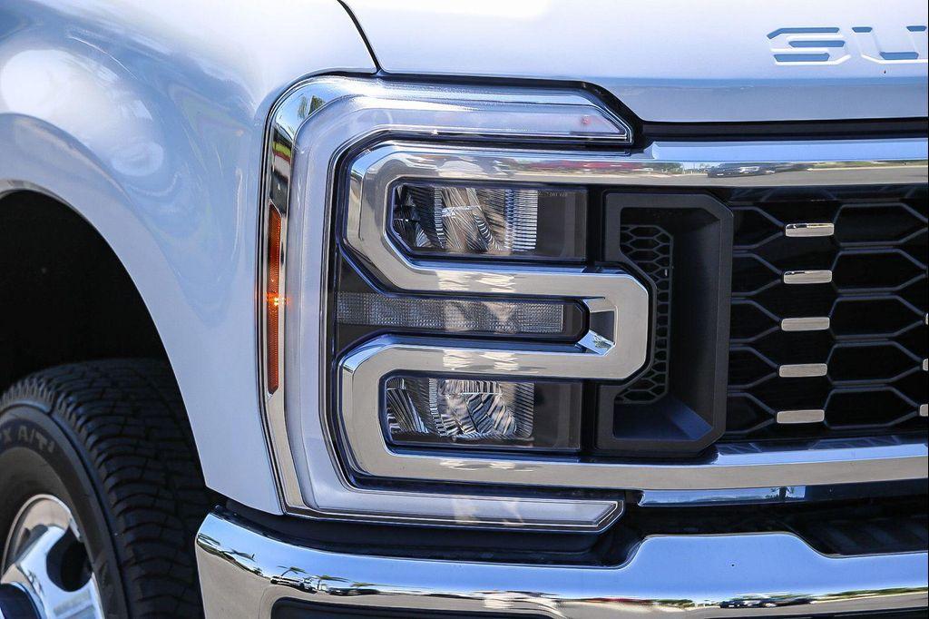 new 2025 Ford F-350 car, priced at $103,270