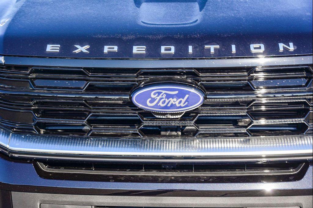 new 2026 Ford Expedition Max car, priced at $94,615