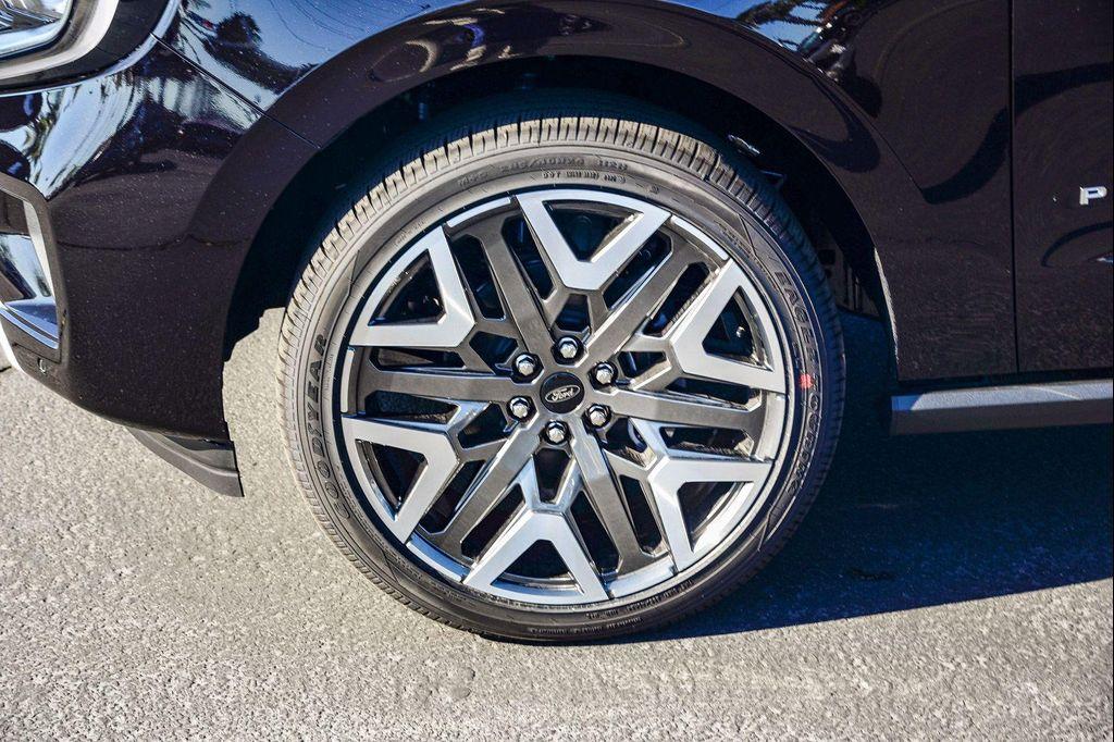 new 2026 Ford Expedition Max car, priced at $94,615