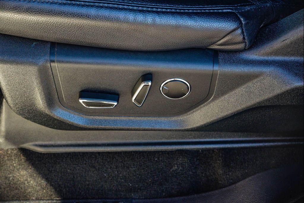 used 2019 Ford Expedition car, priced at $22,995