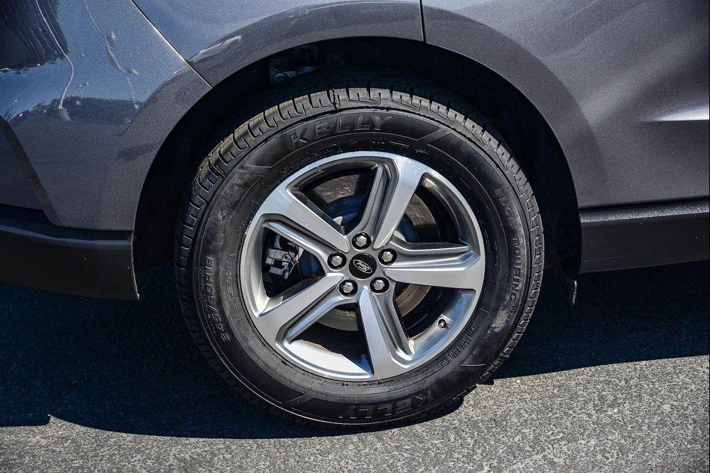 used 2023 Ford Edge car, priced at $22,327