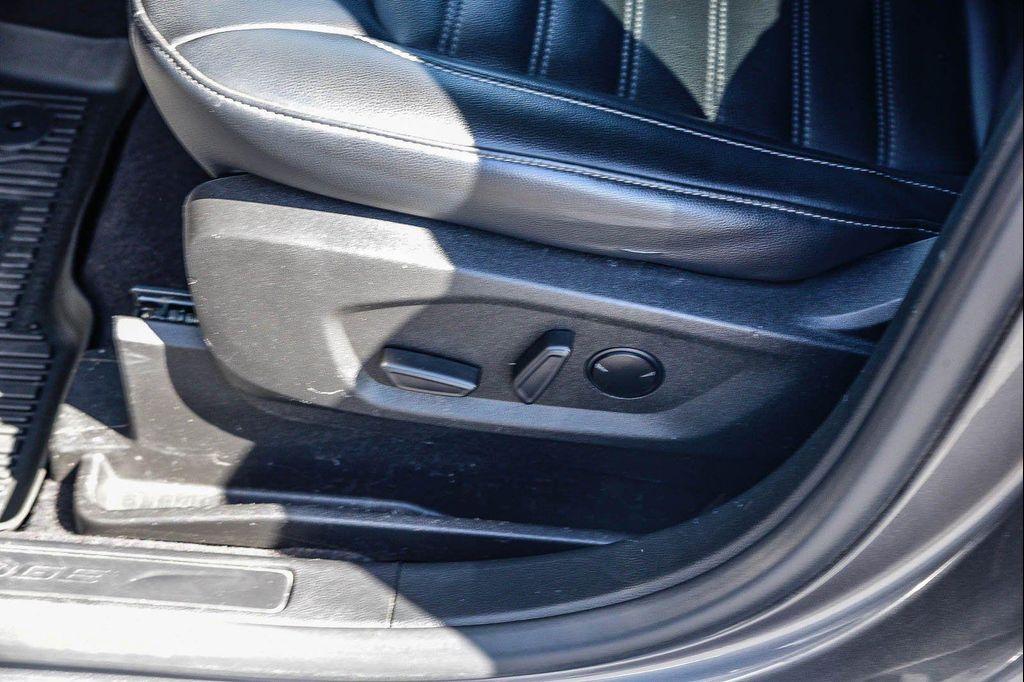 used 2023 Ford Edge car, priced at $22,327