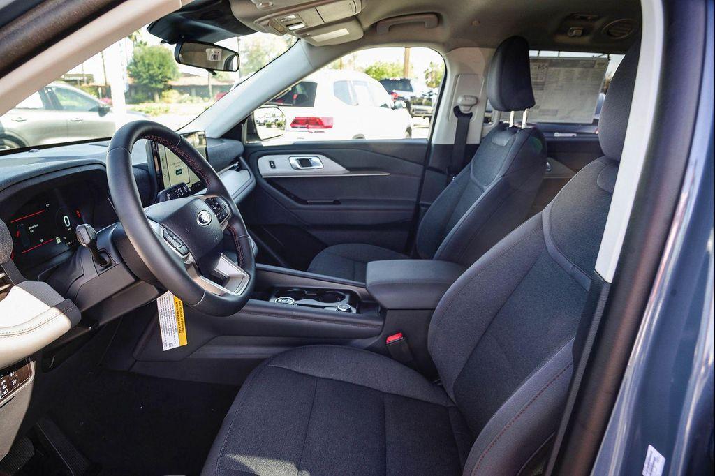 new 2026 Ford Explorer car, priced at $39,175
