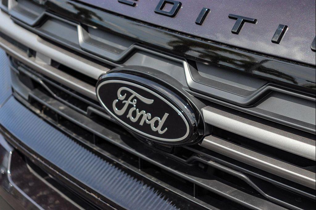 new 2026 Ford Expedition car, priced at $78,657