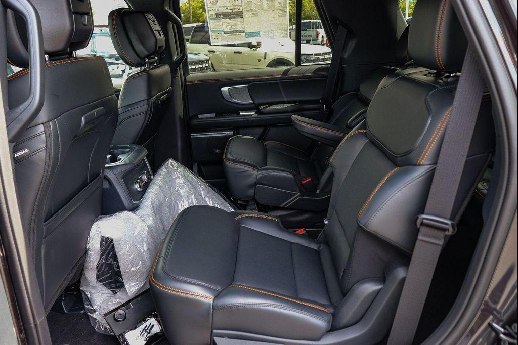 new 2026 Ford Expedition car, priced at $78,657