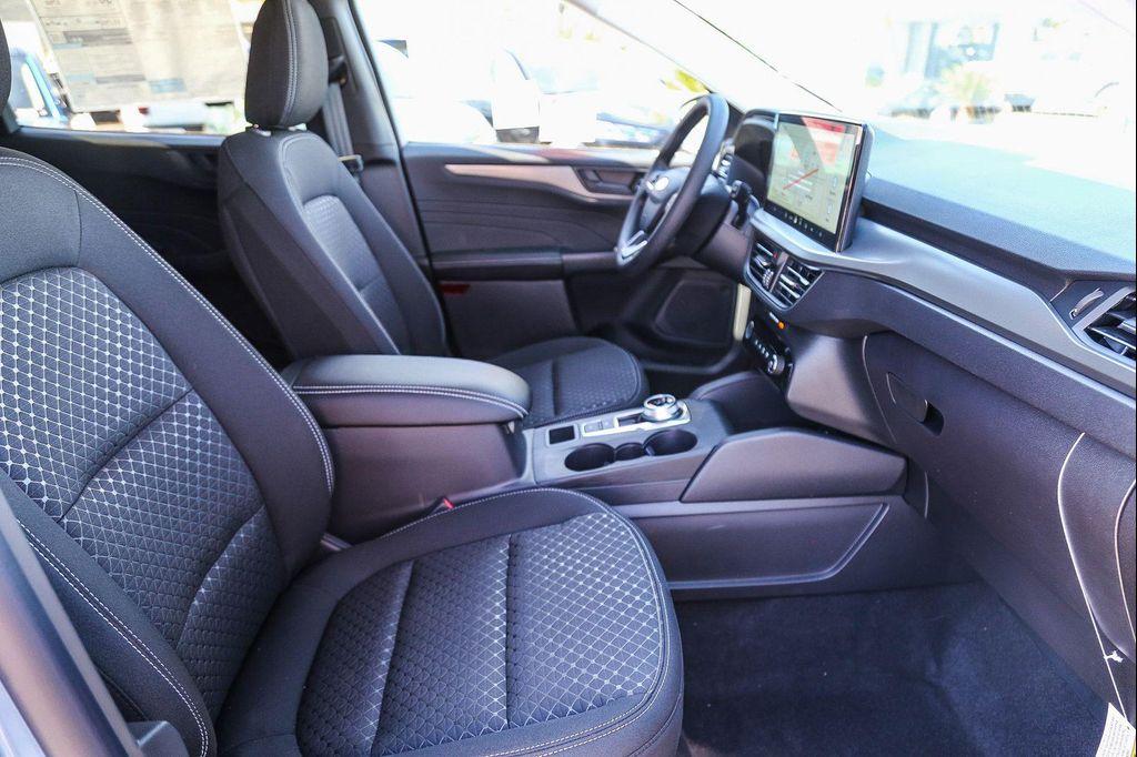 new 2025 Ford Escape car, priced at $26,253