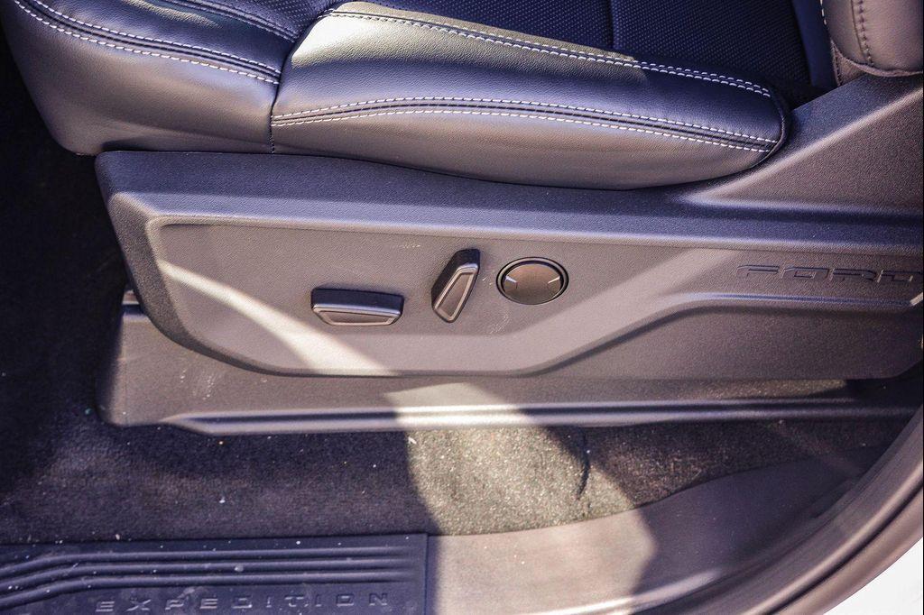 new 2026 Ford Expedition Max car, priced at $83,615