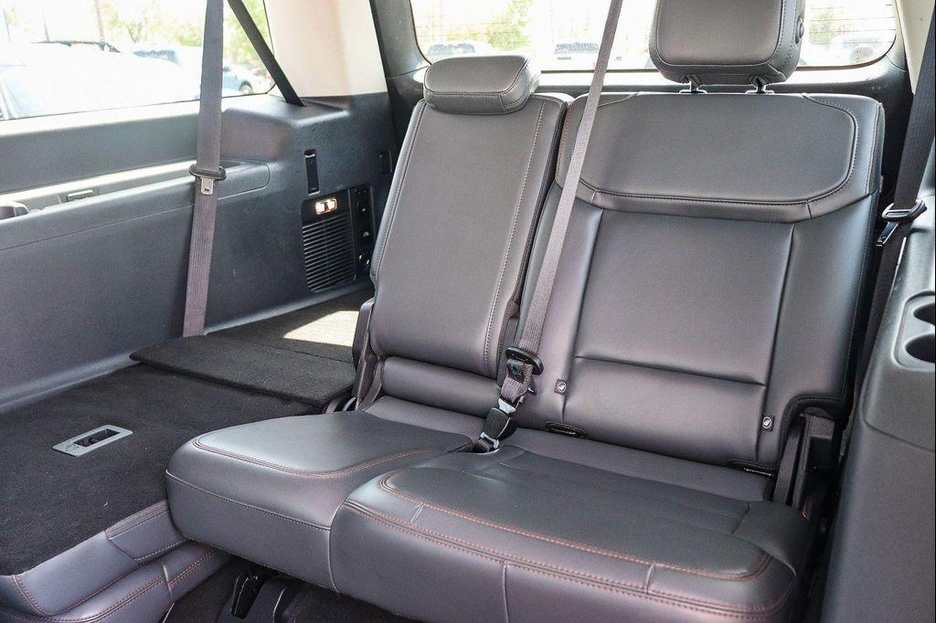 used 2025 Ford Expedition Max car, priced at $58,995