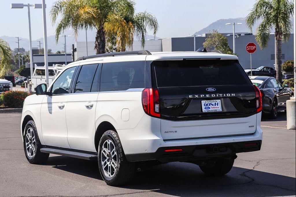 used 2025 Ford Expedition Max car, priced at $58,995