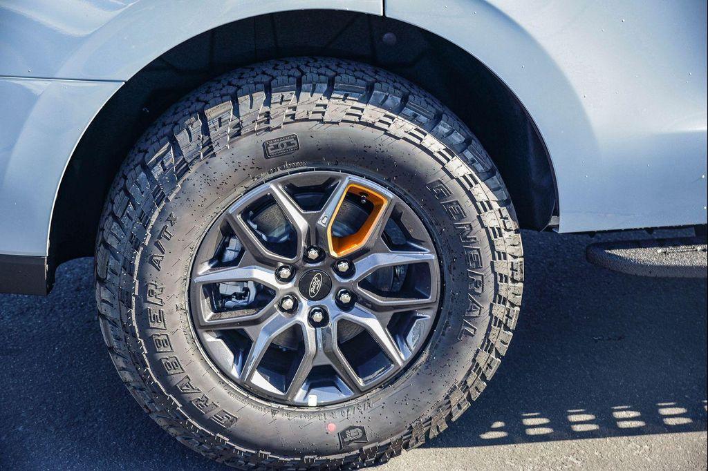 new 2025 Ford Expedition car, priced at $83,940