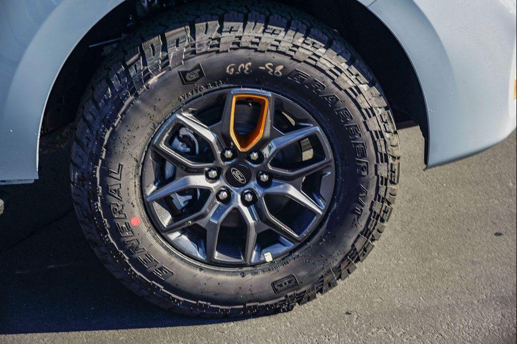 new 2025 Ford Expedition car, priced at $83,940