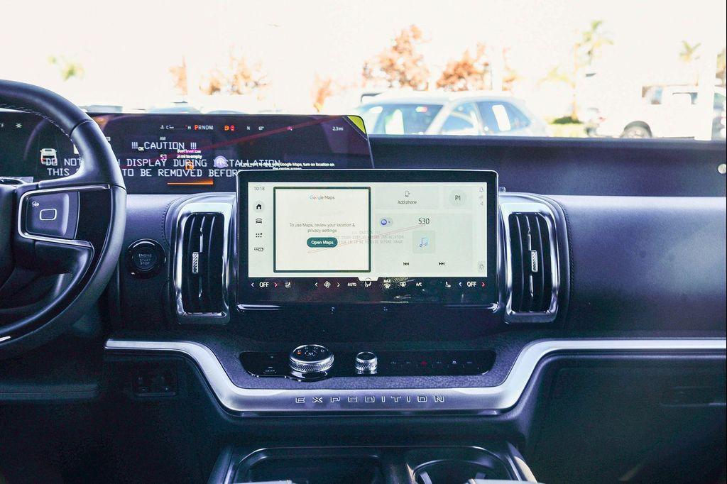 new 2025 Ford Expedition car, priced at $83,940