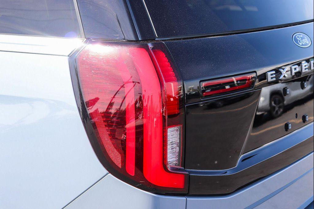 used 2025 Ford Expedition Max car, priced at $68,995