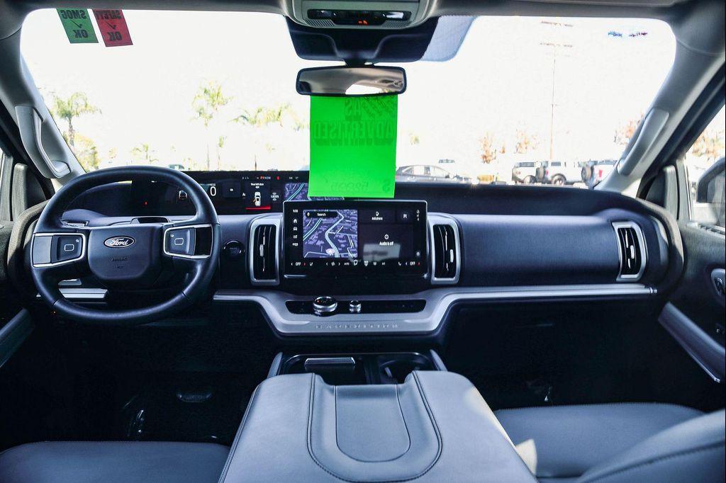 used 2025 Ford Expedition car, priced at $57,991