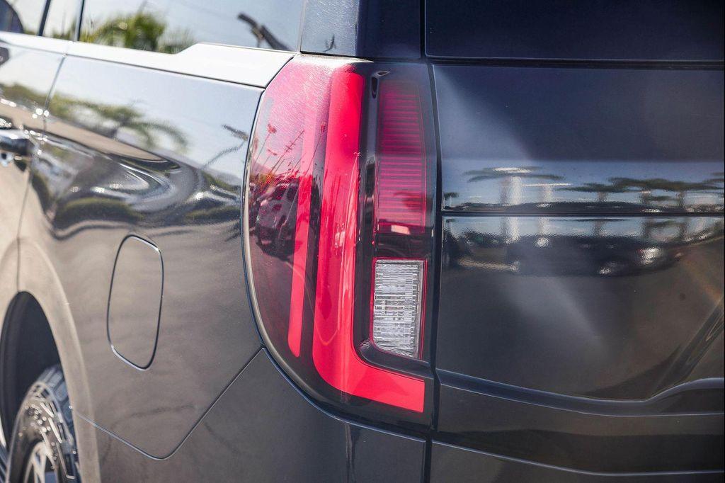 used 2025 Ford Expedition car, priced at $57,991