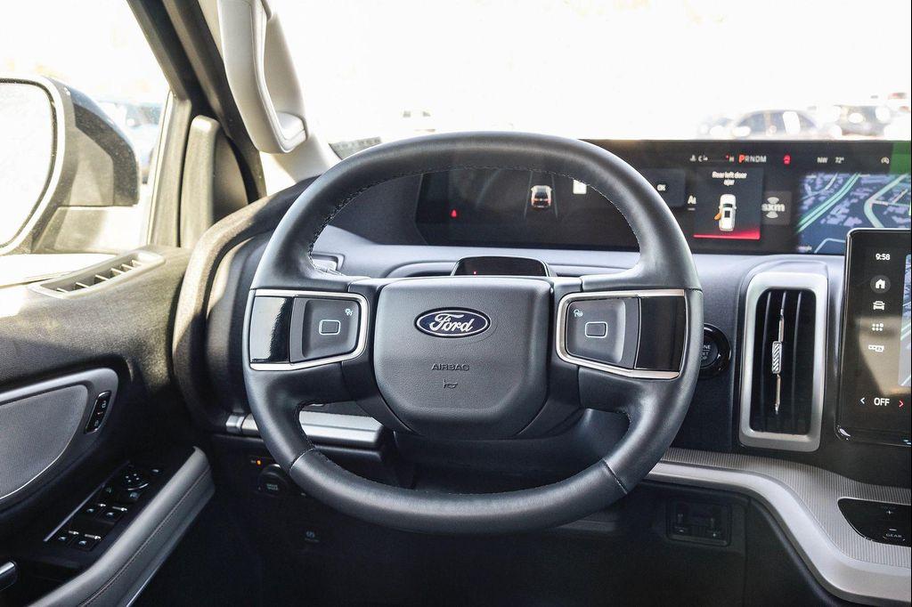 used 2025 Ford Expedition car, priced at $57,991
