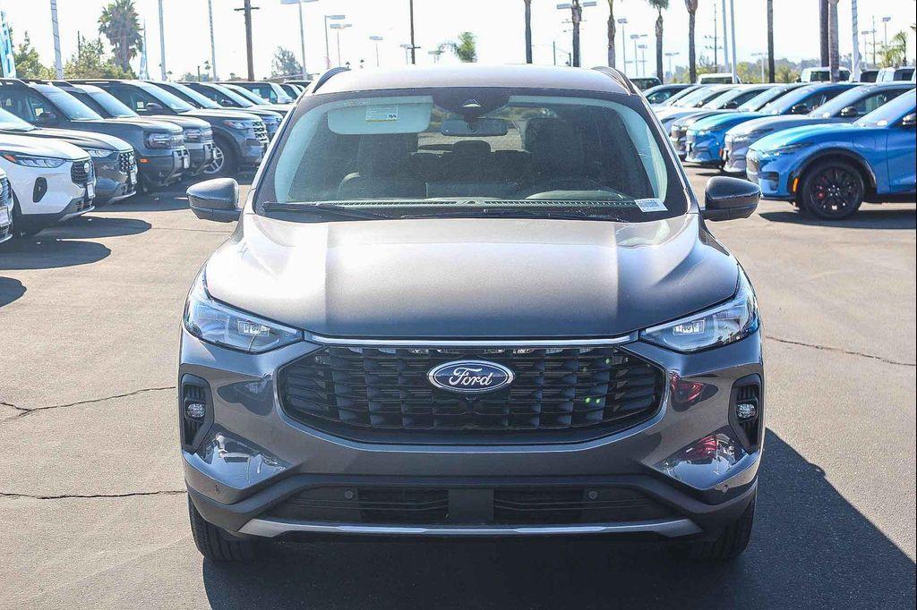new 2025 Ford Escape PHEV car, priced at $33,827