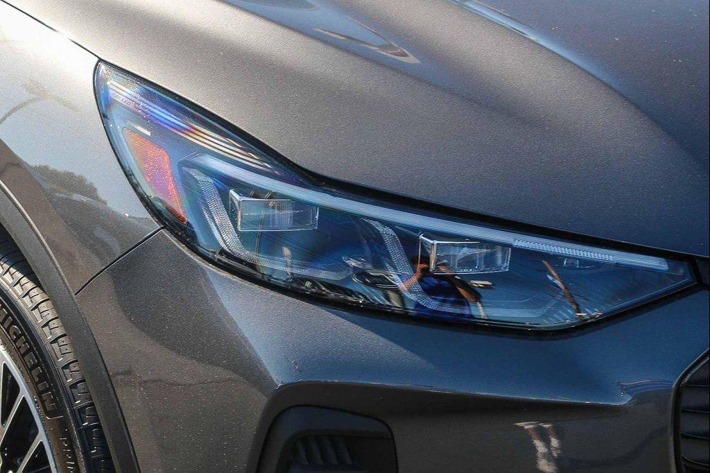 new 2025 Ford Escape PHEV car, priced at $33,827