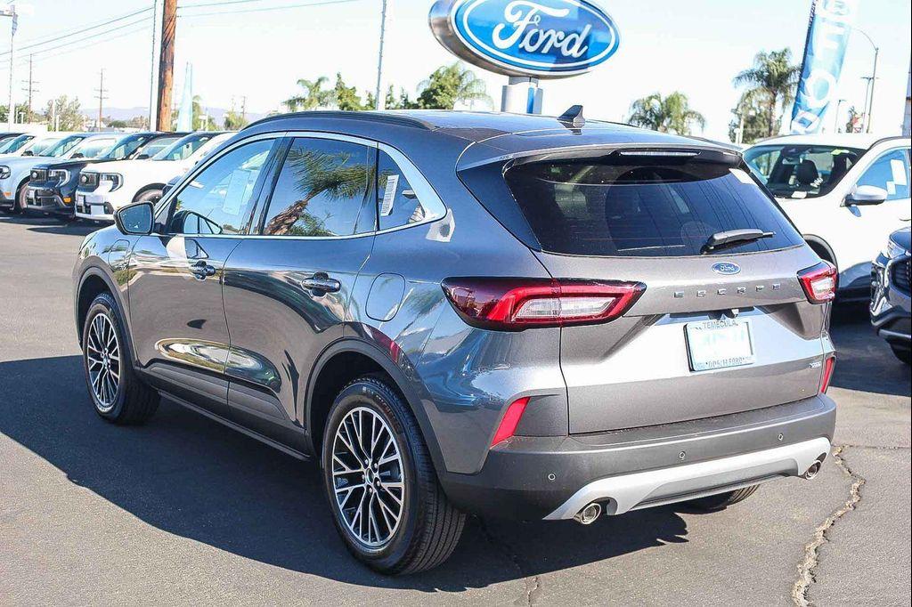 new 2025 Ford Escape PHEV car, priced at $33,827